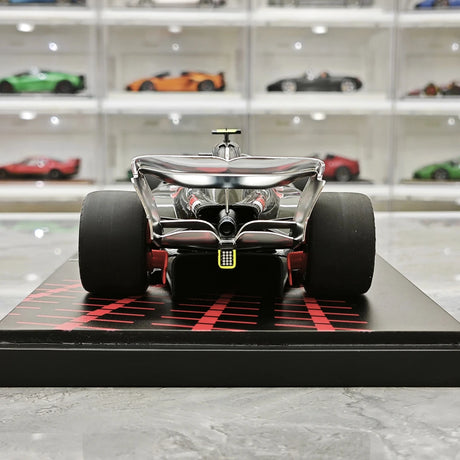 Minichamps Formel 1 2024 Las Vegas GP Show Car 1:18 – Sammelobjekt-Resin-Modell F1 Modellauto