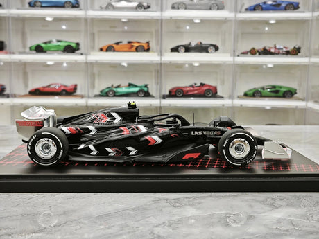 Minichamps Formel 1 2024 Las Vegas GP Show Car 1:18 – Sammelobjekt-Resin-Modell F1 Modellauto