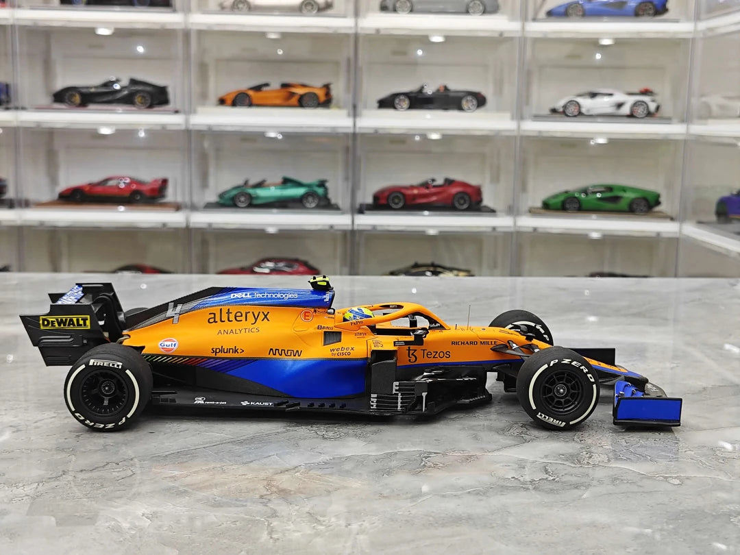 1:18 McLaren 2021 MCL35M #4 Italian GP Lando Norris F1 model car by Minichamps - view 9