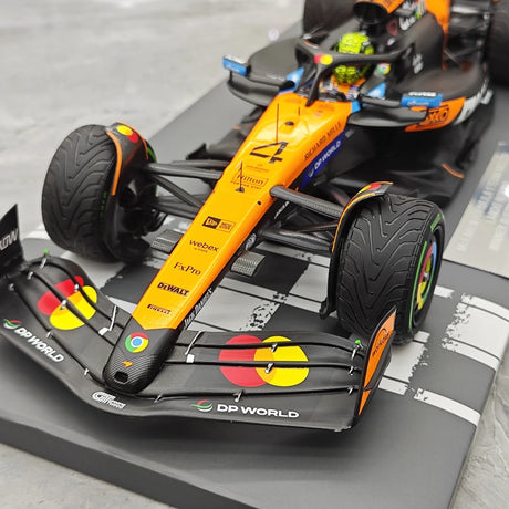 1:18 McLaren 2025 MCL39 #4 Australian GP model car by Minichamps - view 11