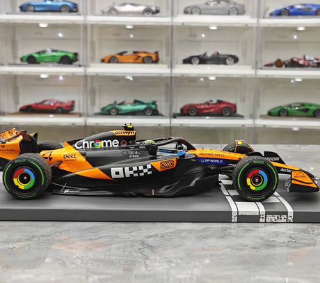 1:18 McLaren 2025 MCL39 #4 Australian GP model car by Minichamps - view 9