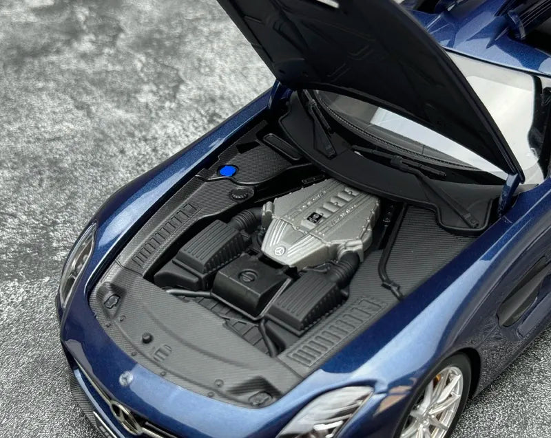 [Minichamps] 1:18 Mercedes-AMG 2013 SLS Black Series Blue Model Car Die-Cast