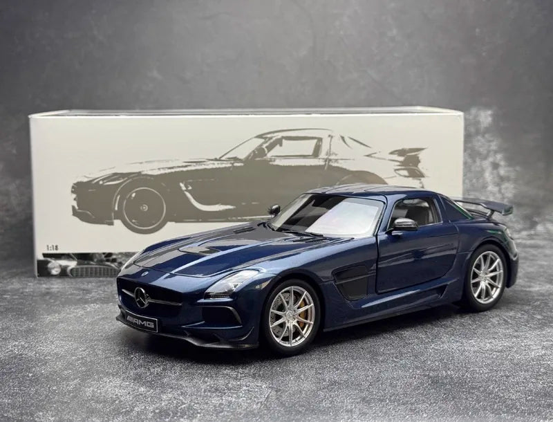 [Minichamps] 1:18 Mercedes-AMG 2013 SLS Black Series Blue Model Car Die-Cast