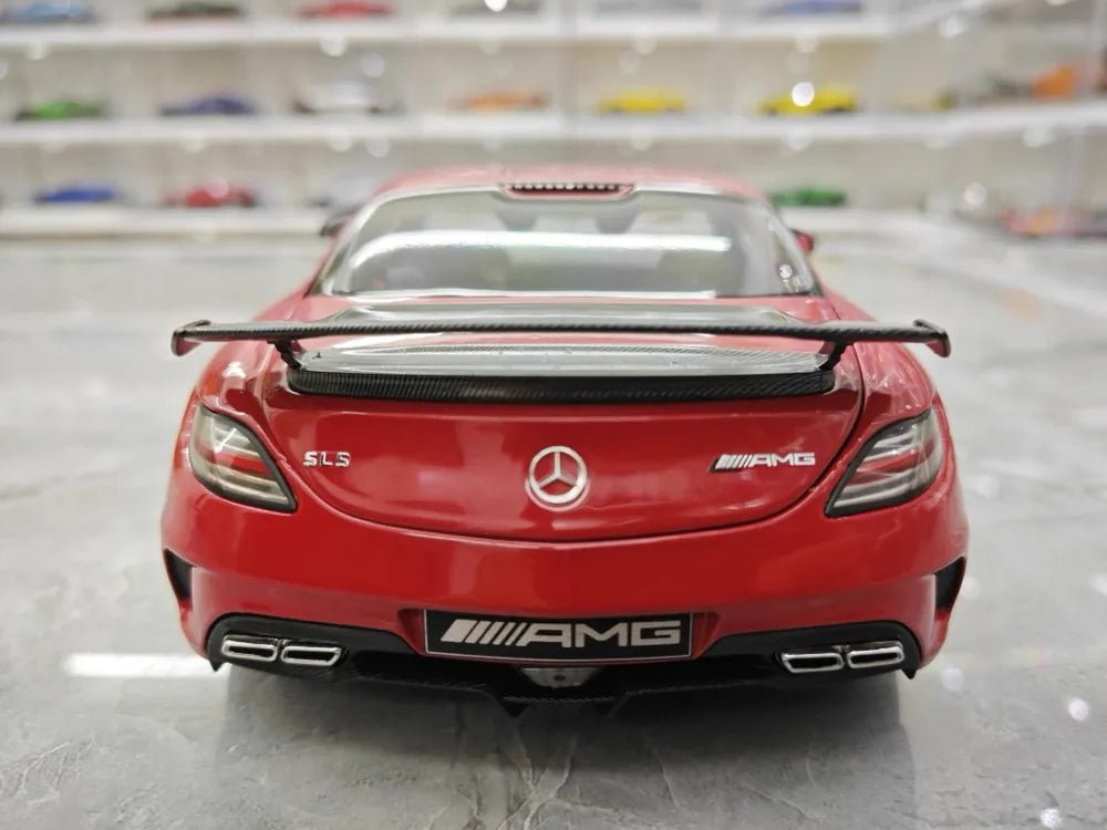 [Minichamps] 1:18 Mercedes-AMG 2013 SLS Black Series Red Model Car Die-Cast