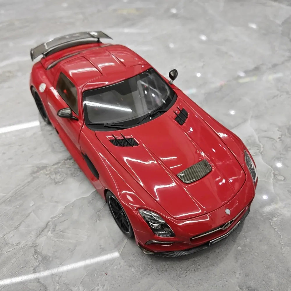[Minichamps] 1:18 Mercedes-AMG 2013 SLS Black Series Red Model Car Die-Cast