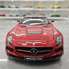 [Minichamps] 1:18 Mercedes-AMG 2013 SLS Black Series Red Model Car Die-Cast