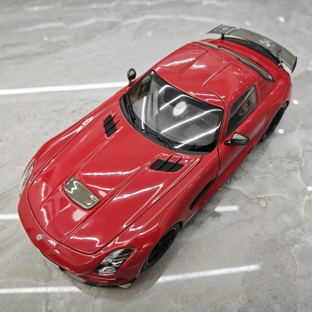 [Minichamps] 1:18 Mercedes-AMG 2013 SLS Black Series Red Model Car Die-Cast