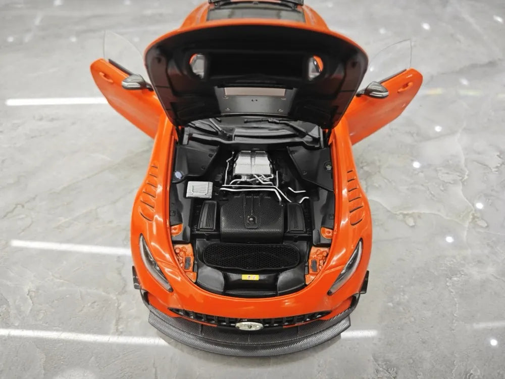 [Minichamps] 1:18 Mercedes-AMG 2020 GT Black Series Orange Model Car Die-Cast
