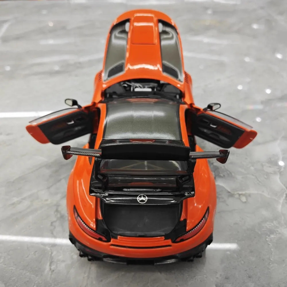 [Minichamps] 1:18 Mercedes-AMG 2020 GT noir Series orange voiture miniature Die-Cast