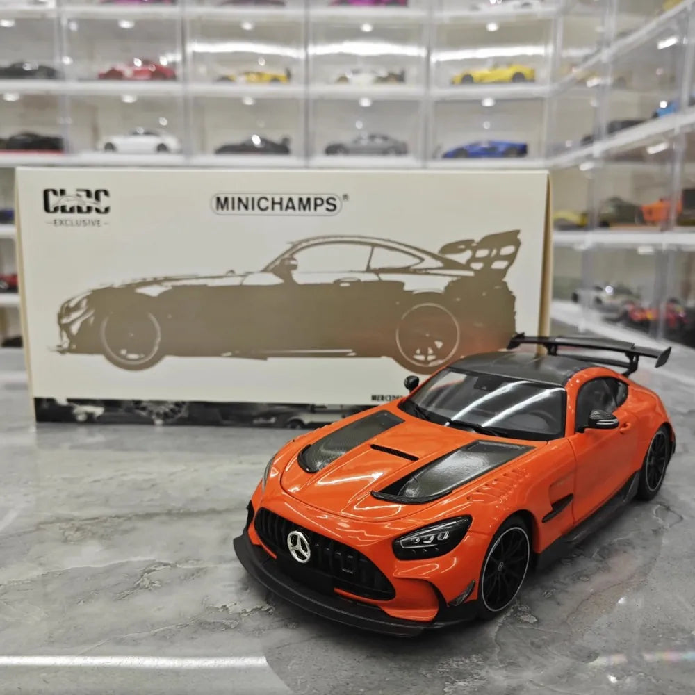 [Minichamps] 1:18 Mercedes-AMG 2020 GT noir Series orange voiture miniature Die-Cast