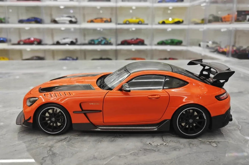 [Minichamps] 1:18 Mercedes-AMG 2020 GT noir Series orange voiture miniature Die-Cast