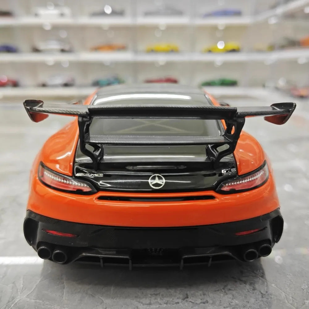 [Minichamps] 1:18 Mercedes-AMG 2020 GT noir Series orange voiture miniature Die-Cast