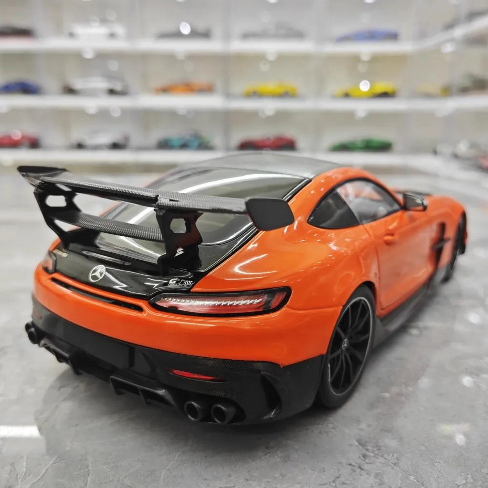 [Minichamps] 1:18 Mercedes-AMG 2020 GT noir Series orange voiture miniature Die-Cast