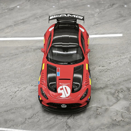 [Minichamps] 1:18 Mercedes-AMG 2021 GT nero Series rosso Pig 50th Anniversary modellino pressofuso