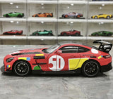 [Minichamps] 1:18 Mercedes-AMG 2021 GT nero Series rosso Pig 50th Anniversary modellino pressofuso