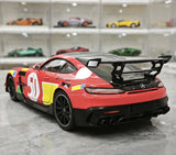 [Minichamps] 1:18 Mercedes-AMG 2021 GT nero Series rosso Pig 50th Anniversary modellino pressofuso