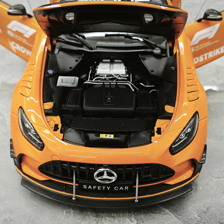 [Minichamps] 1:18 Mercedes-AMG 2021 GT Black Series Safety Car Modello Magma Beam Car Pressofuso