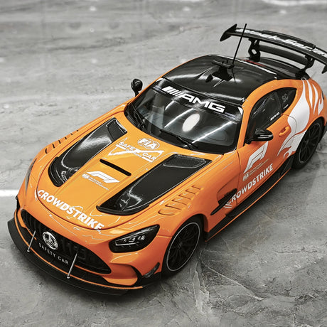 [Minichamps] 1:18 Mercedes-AMG 2021 GT Black Series Safety Car Modello Magma Beam Car Pressofuso