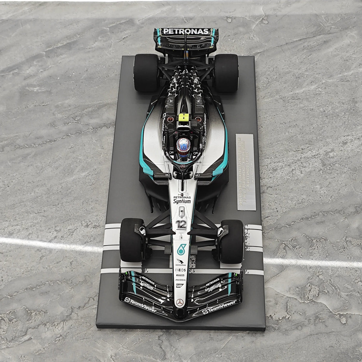 1:18 Mercedes-AMG 2025 F1 W16 #12 캐나다 GP 안드레아 키미 안토넬리 F1 Minichamps 제작 레진 모델 카 - 뷰 2