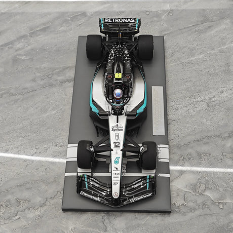 1:18 Mercedes-AMG 2025 F1 W16 #12 kanadischer GP Andrea Kimi Antonelli F1 Resin-Modell von Minichamps - Ansicht 2