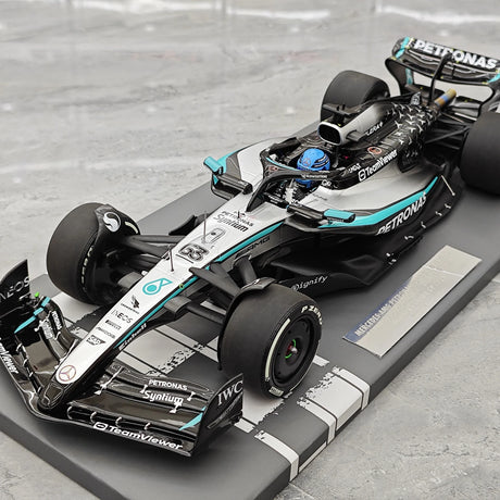 1:18 Mercedes–AMG 2025 F1 W16 #63 kanadischer GP George Russell F1 Resin-Modell von Minichamps – Ansicht 4