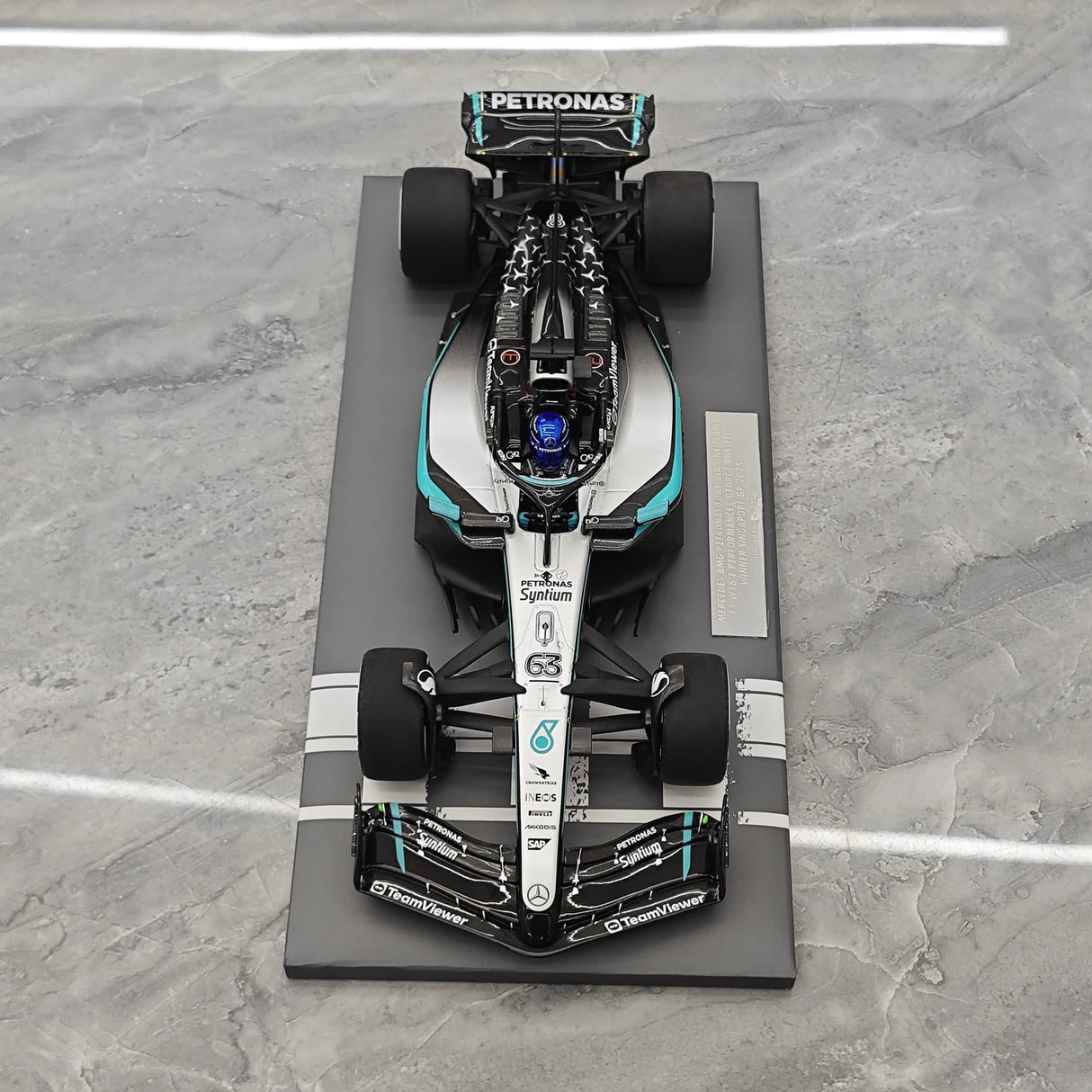 1:18 Mercedes-AMG 2025 F1 W16 #63 싱가포르 GP 조지 러셀 Minichamps 제작 레진 모델 카 F1 - 뷰 2