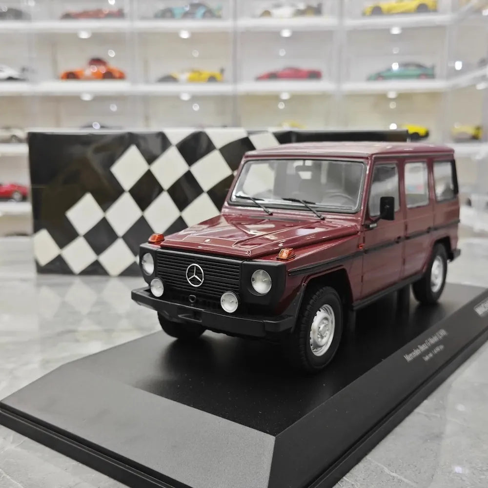 [Minichamps] 1:18 Mercedes-Benz 1979 G-Class W460 Red Model Car Resin
