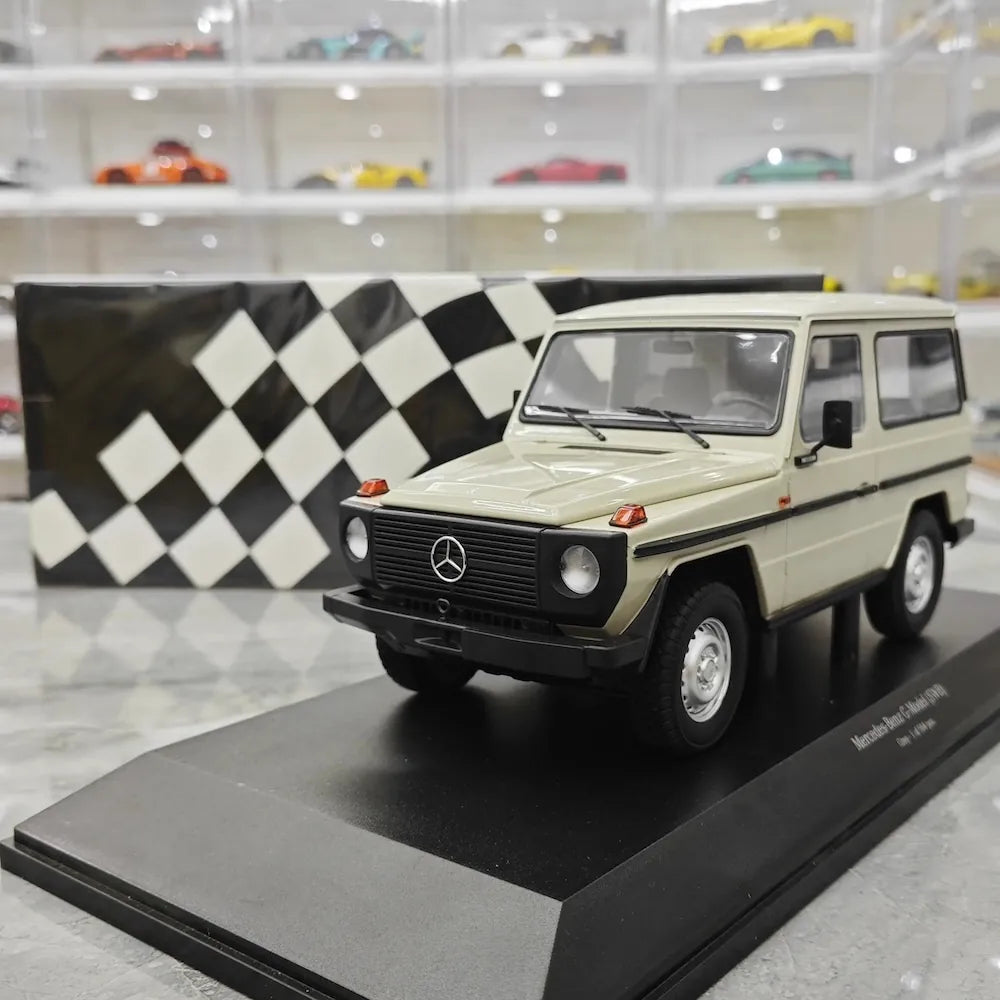 [Minichamps] 1:18 Mercedes-Benz 1979 G-Class W460 White Model Car Resin