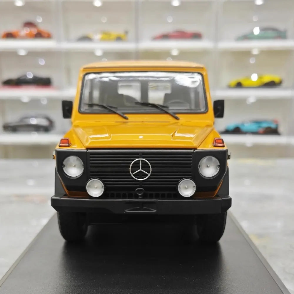 [Minichamps] 1:18 Mercedes-Benz 1979 G-Class W460 Yellow Model Car Resin