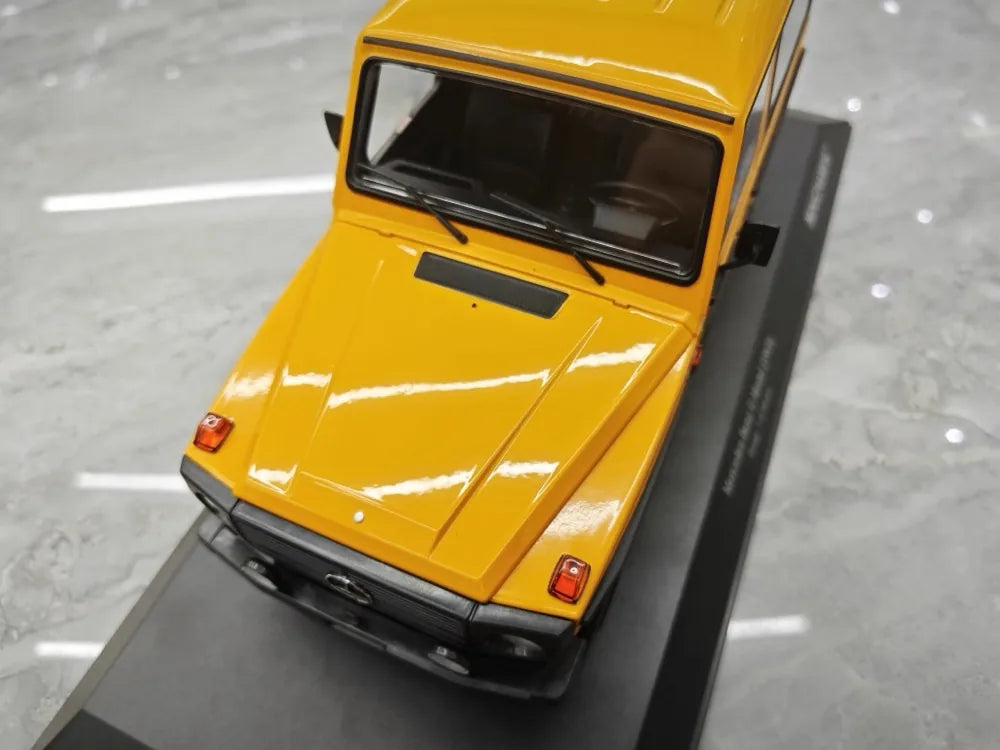 [Minichamps] 1:18 Mercedes-Benz 1979 G-Class W460 Yellow Model Car Resin