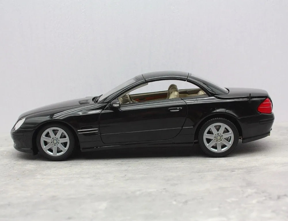 [Minichamps] 1:18 Mercedes-Benz 2003 SL500 Black Model Car Die-Cast
