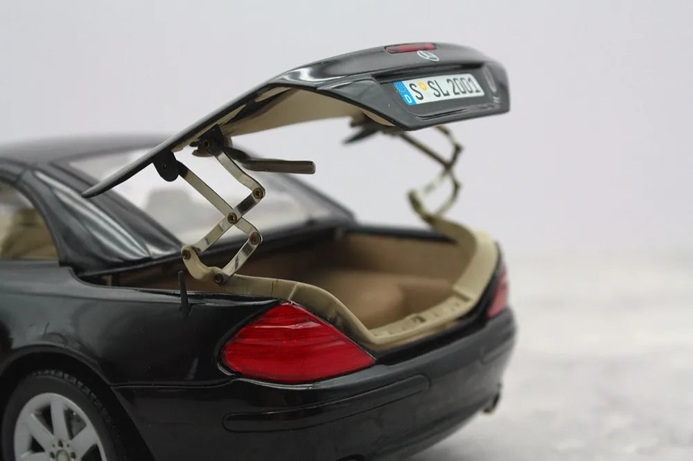[Minichamps] 1:18 Mercedes-Benz 2003 SL500 Black Model Car Die-Cast