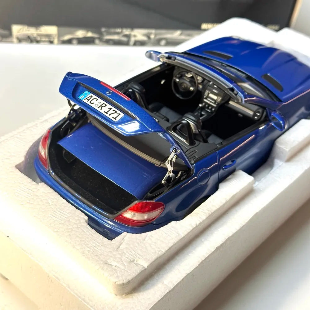 [Minichamps] 1:18 Mercedes-Benz 2004 SLK Class Blue Model Car Die-Cast