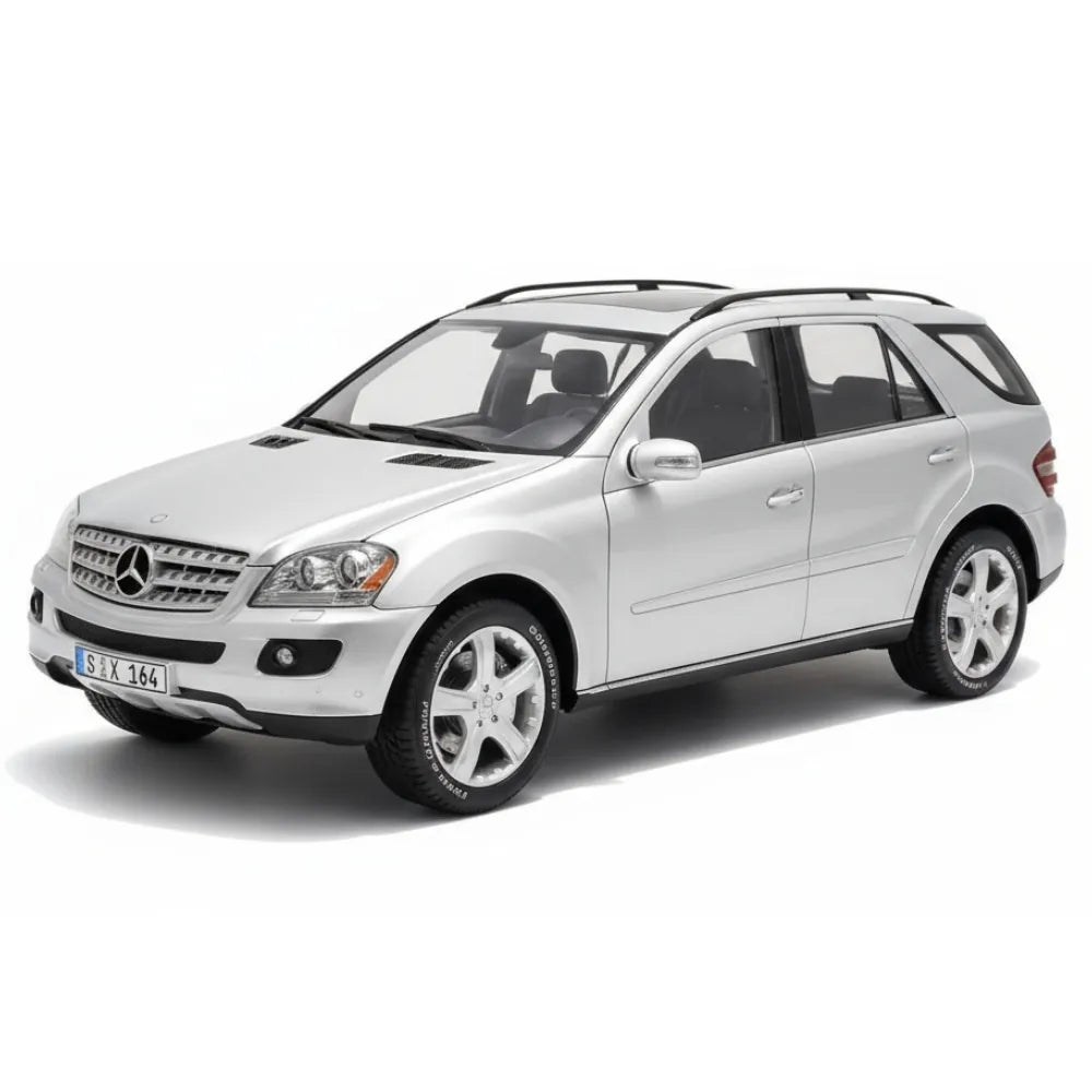 [Minichamps] 1:18 Mercedes-Benz 2005 ML-Class W164 Silver Model Car Die-Cast