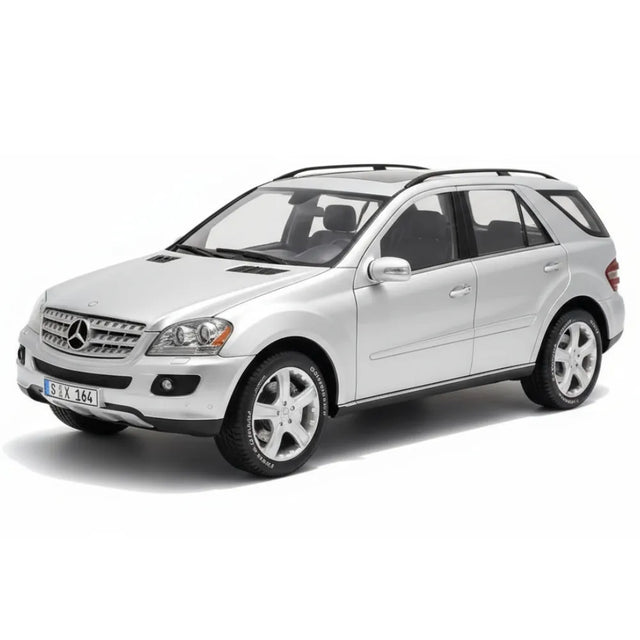 [Minichamps] 1:18 Mercedes-Benz 2005 ML-Class W164 Silver Model Car Die-Cast