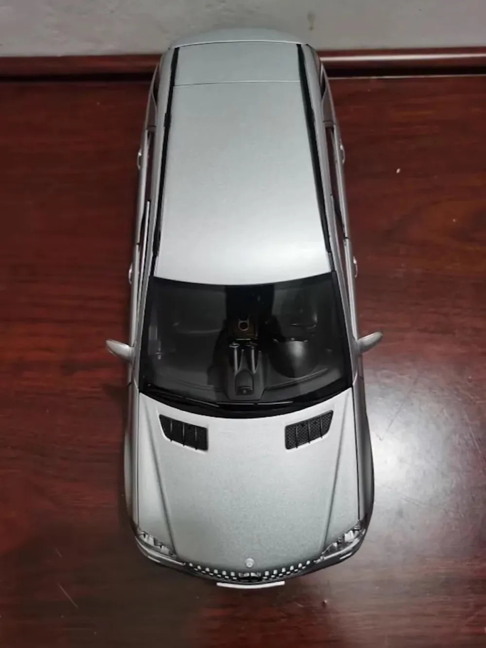 [Minichamps] 1:18 Mercedes-Benz 2005 ML-Class W164 Silver Model Car Die-Cast