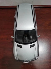 [Minichamps] 1:18 Mercedes-Benz 2005 ML-Class W164 Silver Model Car Die-Cast