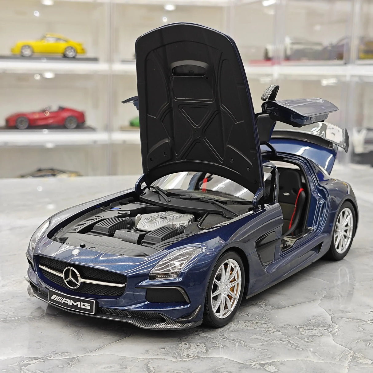 [Minichamps] 1:18 Mercedes-Benz 2010 SLS AMG Modello Mystic Blue Auto Pressofuso