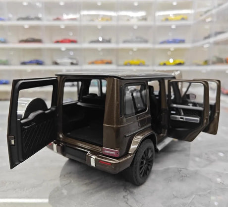 [Minichamps] 1:18 Mercedes-Benz 2020 G500 Brown Model Car Die-Cast