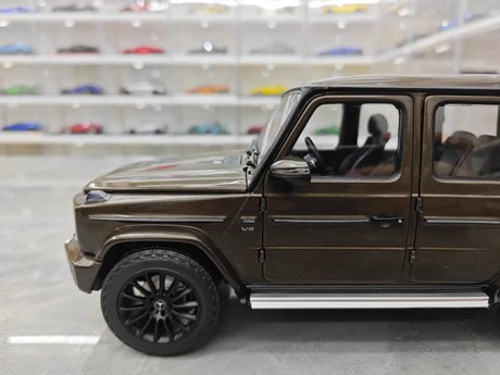 [Minichamps] 1:18 Mercedes-Benz 2020 G500 Brown Model Car Die-Cast