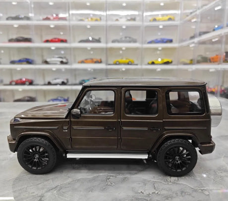 [Minichamps] 1:18 Mercedes-Benz 2020 G500 Brown Model Car Die-Cast