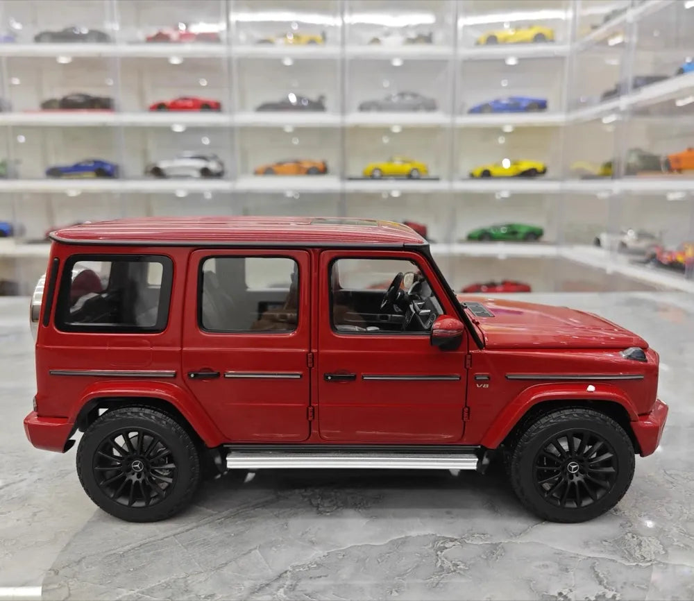 [Minichamps] 1:18 Mercedes-Benz 2020 G500 Red Model Car Die-Cast