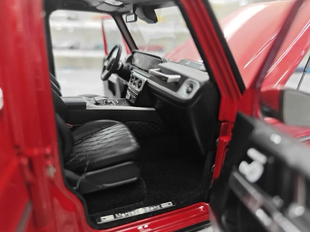[Minichamps] 1:18 Mercedes-Benz 2020 G500 röd modellbil Die-Cast
