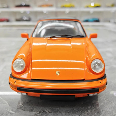 [Minichamps] 1:18 Porsche 1987 911 Carrera 3.2 Targa Orange Model Car Die-Cast