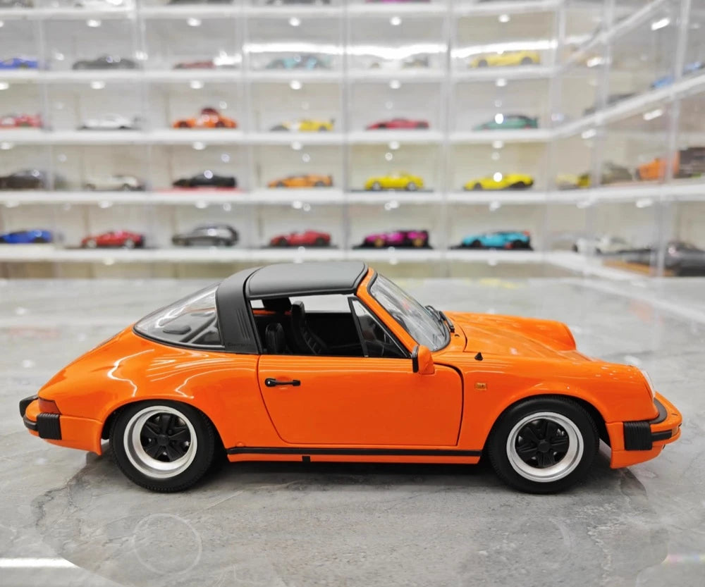 [Minichamps] 1:18 Porsche 1987 911 Carrera 3.2 Targa Orange Model Car Die-Cast