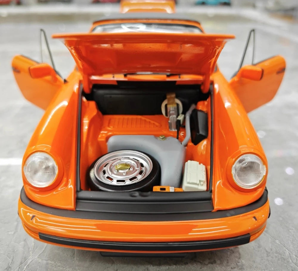 [Minichamps] 1:18 Porsche 1987 911 Carrera 3.2 Targa Orange Model Car Die-Cast