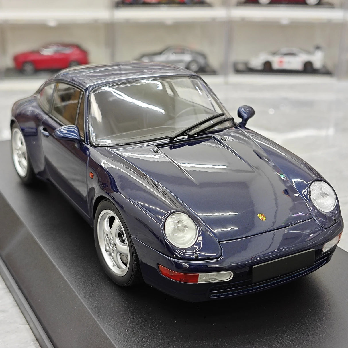 Minichamps Porsche 1993 911 993 Coupe Metallic azul 1:18 – modelo de coleção em metal fundido