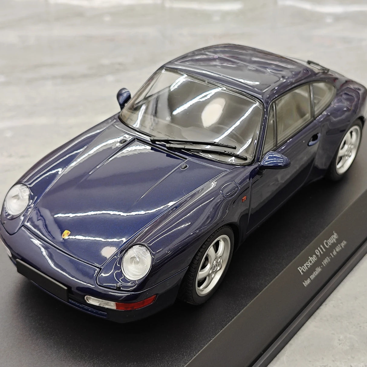 Minichamps Porsche 1993 911 993 Coupe Metallic azul 1:18 – modelo de coleção em metal fundido