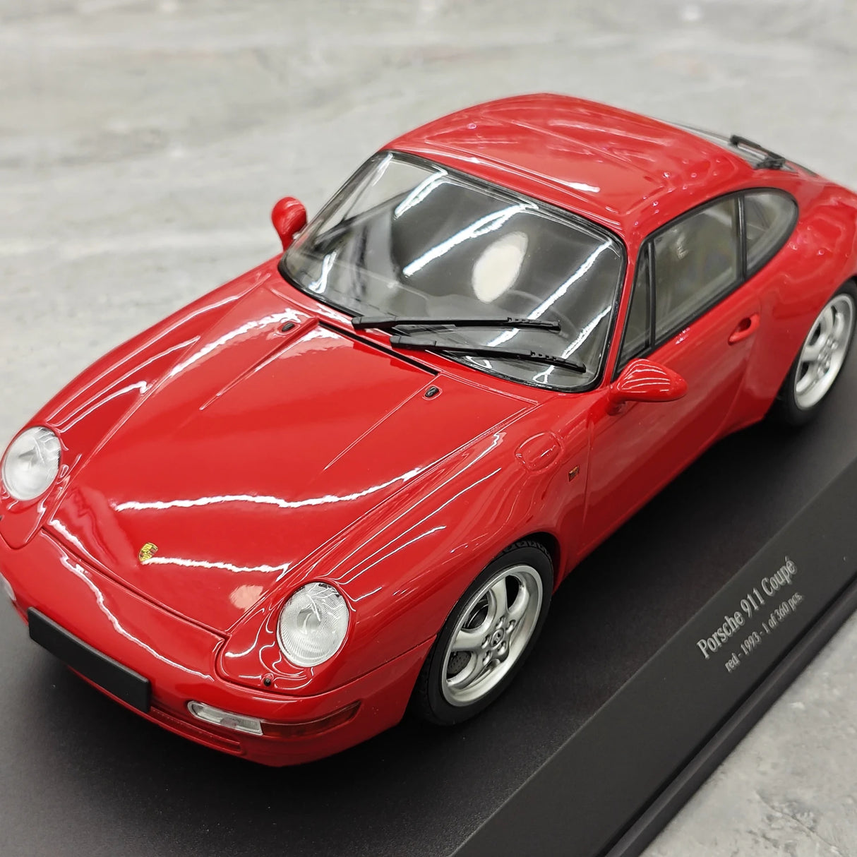 Minichamps Porsche 1993 911 993 Coupe vermelho 1:18 – modelo de coleção em metal fundido