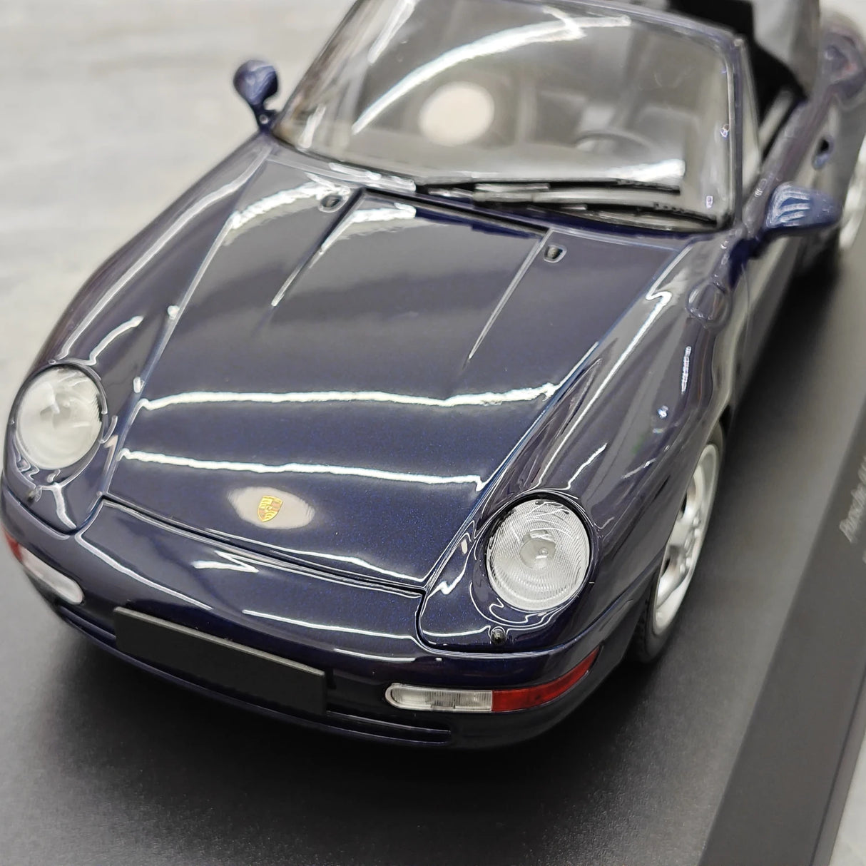 Minichamps Porsche 1994 911 993 Cabriolet Metallic blauw 1:18 – diecast verzamelmodel
